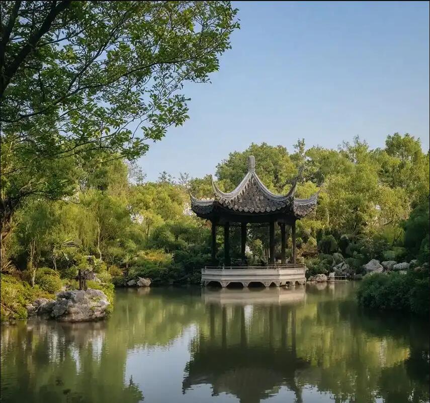 辽阳宏伟夏彤餐饮有限公司